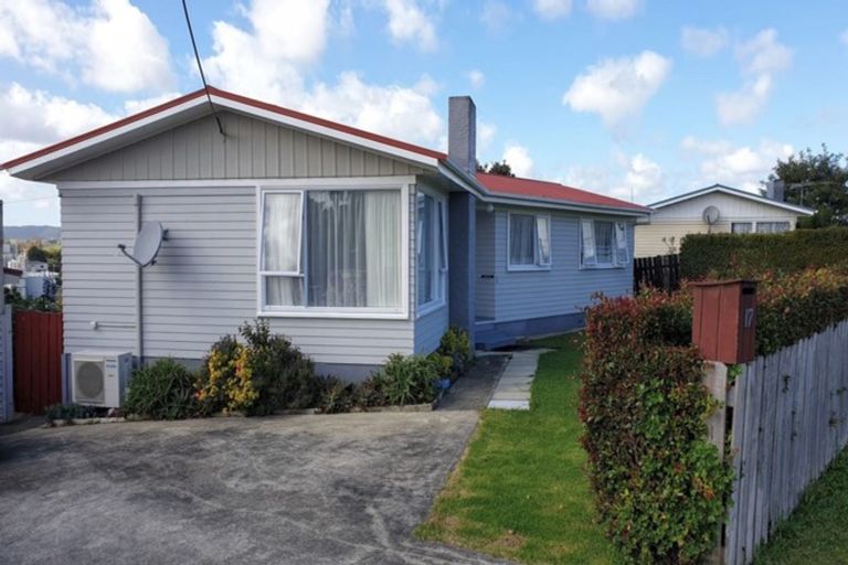 Photo of property in 17 Doctors Hill Road, Maungaturoto, 0520
