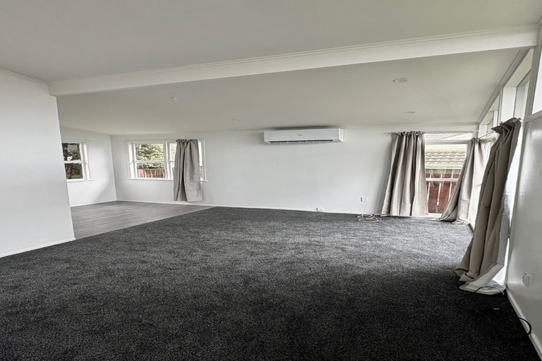Photo of property in 69 Ferguson Street, Manurewa East, Auckland, 2102