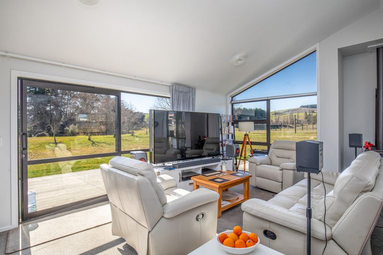 Photo of property in 1629 Teviot Road, Millers Flat, Roxburgh, 9572