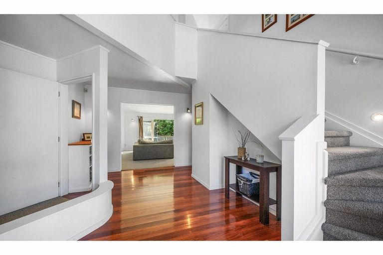 Photo of property in 29 Kate Sheppard Avenue, Torbay, Auckland, 0630