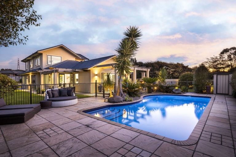 Photo of property in 49 Shelter Grove, Frankleigh Park, New Plymouth, 4310