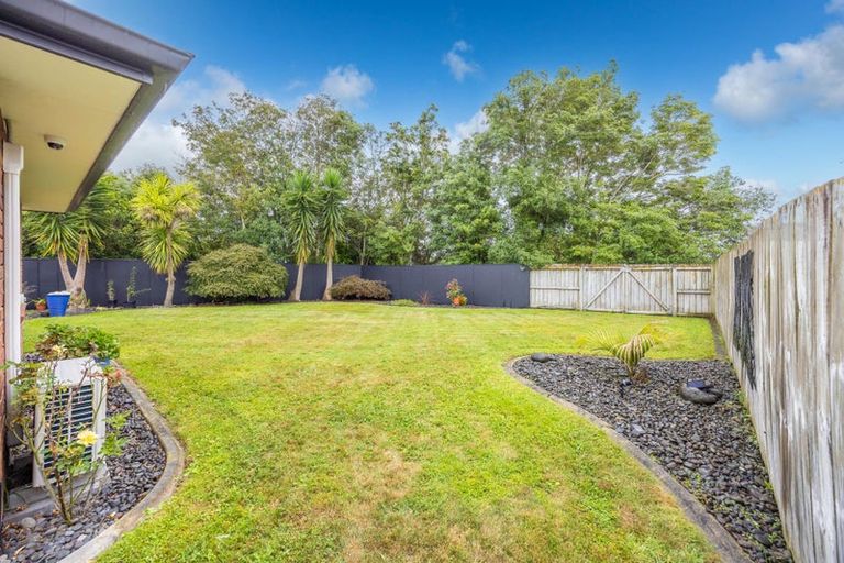 Photo of property in 42 Nielsen Gardens, Rototuna, Hamilton, 3210