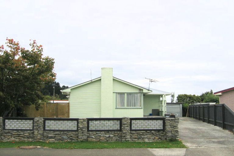 Photo of property in 13 Ponderosa Grove, Maoribank, Upper Hutt, 5018
