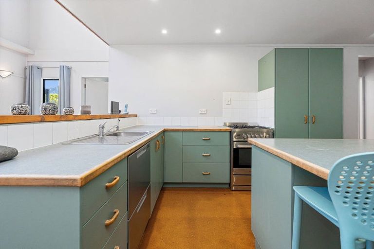 Photo of property in 10 Bay View Road, Whangarei Heads, Whangarei, 0174