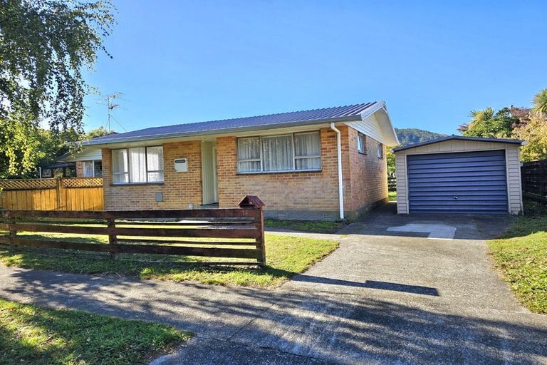 Photo of property in 2/14 William Booth Grove, Trentham, Upper Hutt, 5018