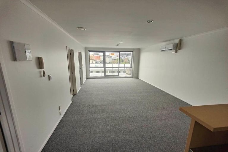 Photo of property in 4b/20 Charlotte Street, Eden Terrace, Auckland, 1021