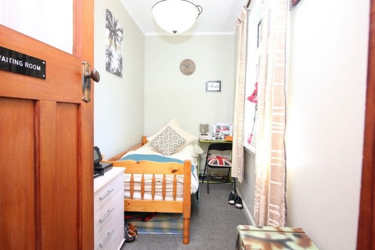 Photo of property in 28 Sarsfield Street, Southbridge, 7602