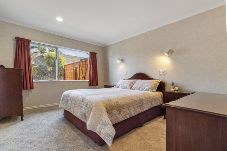 Photo of property in 90 Santa Monica Drive, Papamoa Beach, Papamoa, 3118