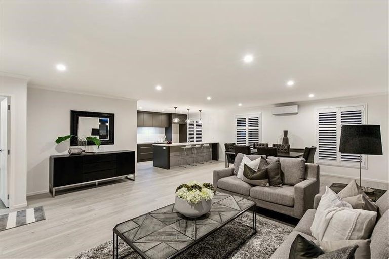 Photo of property in 12 Lisle Farm Drive, Pukekohe, 2120