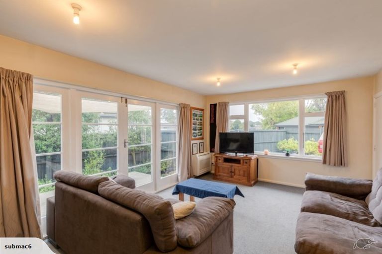 Photo of property in 96a Randolph Street, Woolston, Christchurch, 8062