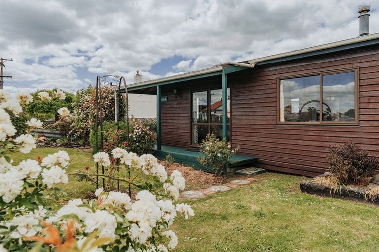 Photo of property in 49 Renfrew Street, Balclutha, 9230