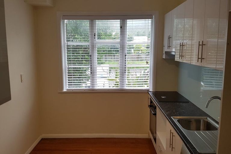 Photo of property in 5 Cressy Street, Waterloo, Lower Hutt, 5011