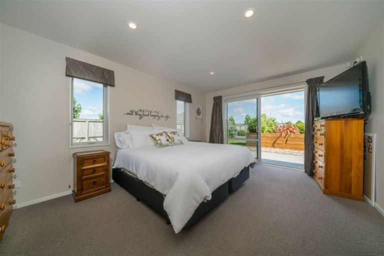 Photo of property in 16 Delamare Way, Rolleston, 7614