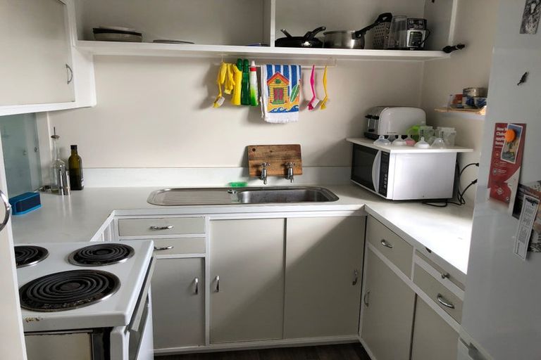 Photo of property in 2/7 Chapel Street, Papakura, 2110