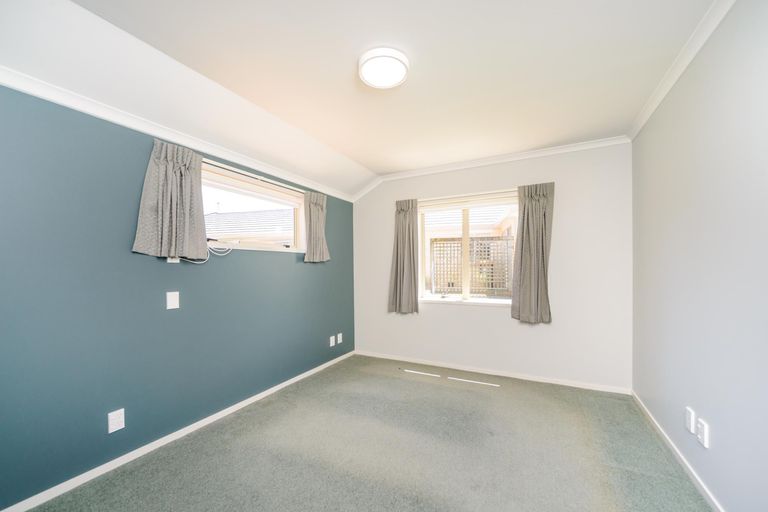 Photo of property in 9 Foxtail Fern, Kelvin Grove, Palmerston North, 4414