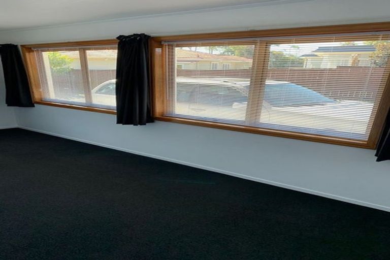 Photo of property in 485 West Coast Road, Glen Eden, Auckland, 0602