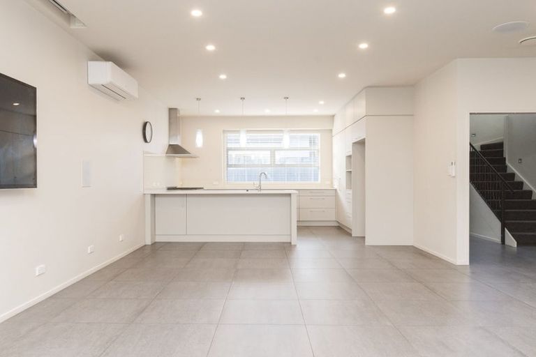 Photo of property in 2/31 Lyndon Street, Riccarton, Christchurch, 8041