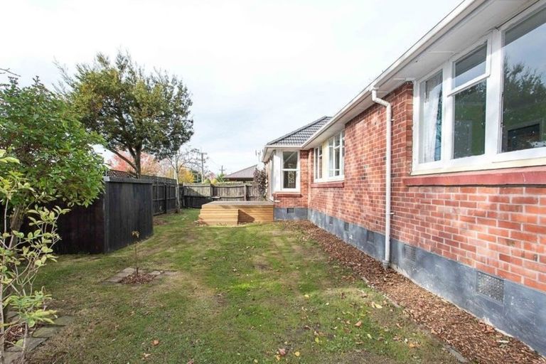 Photo of property in 1/436 Greers Road, Northcote, Christchurch, 8052