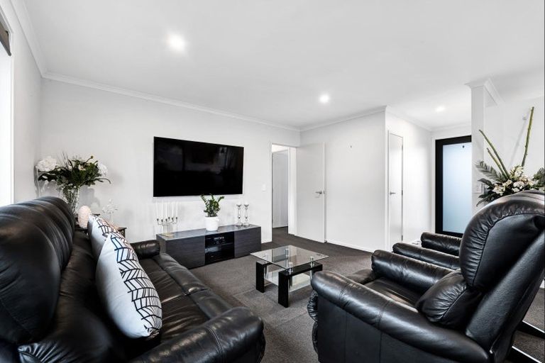 Photo of property in 14a Rosalind Street, Stratford, 4332