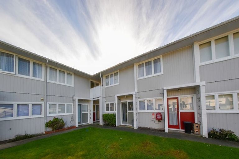 Photo of property in 4/6-8 Keys Street, Elderslea, Upper Hutt, 5018