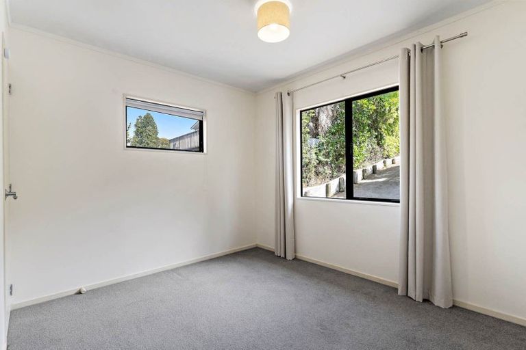 Photo of property in 899a East Coast Road, Northcross, Auckland, 0632