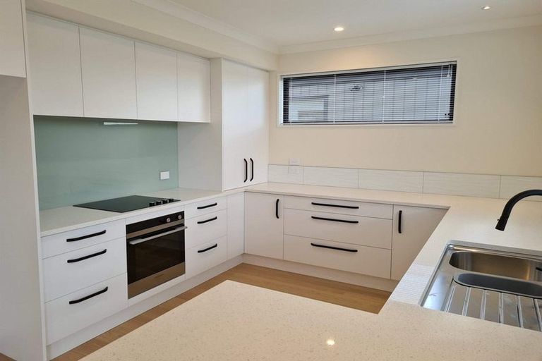 Photo of property in 8 Koral Lane, Broomfield, Christchurch, 8042