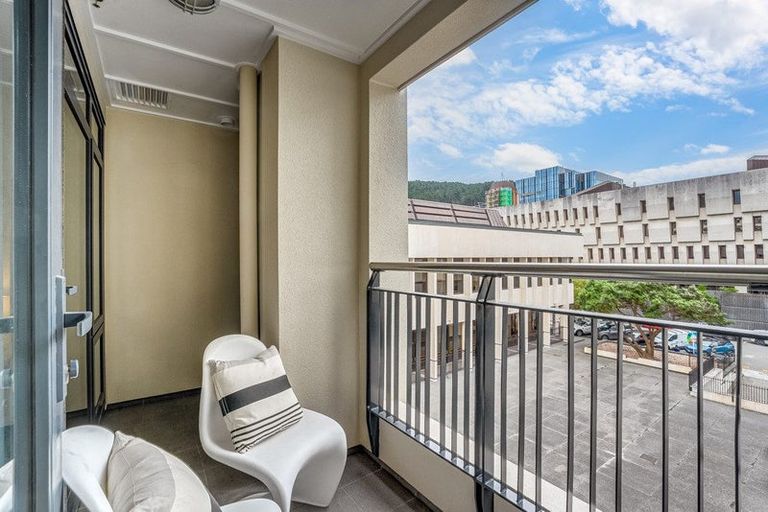 Photo of property in Kate Sheppard Apartments, 5j/42 Molesworth Street, Thorndon, Wellington, 6011