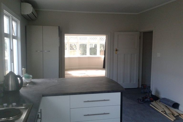 Photo of property in 49 Cambridge Terrace, Waiwhetu, Lower Hutt, 5010