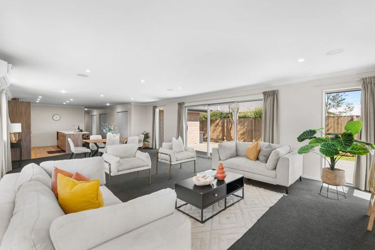 Photo of property in 36 Little Oaks Drive, Yaldhurst, Christchurch, 8042