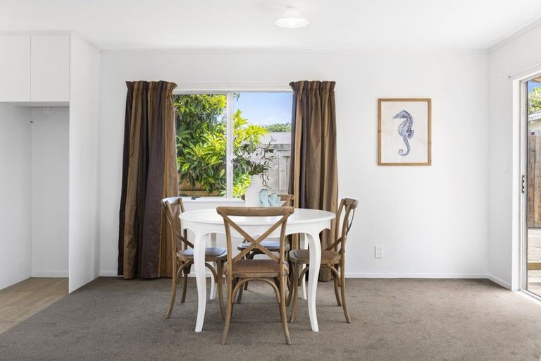 Photo of property in 114c Simpson Road, Papamoa Beach, Papamoa, 3118