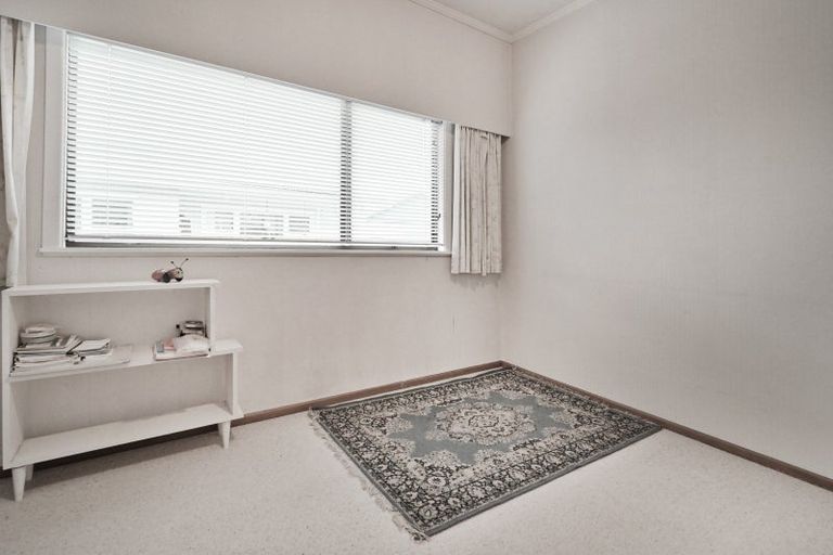 Photo of property in 2/37 Middle Road, Havelock North, 4130