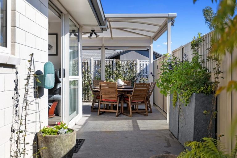 Photo of property in 1 Catamaran Way, Papamoa Beach, Papamoa, 3118