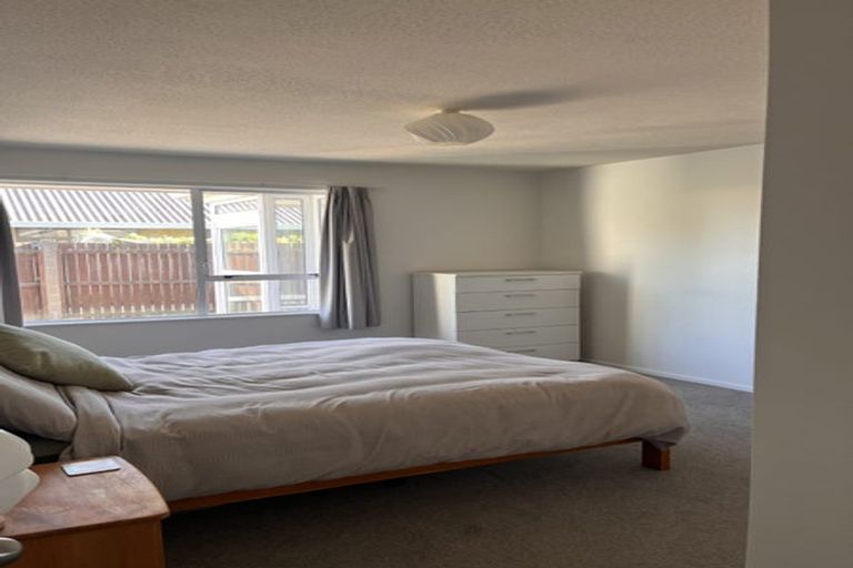 Photo of property in 247a Avonhead Road, Avonhead, Christchurch, 8042