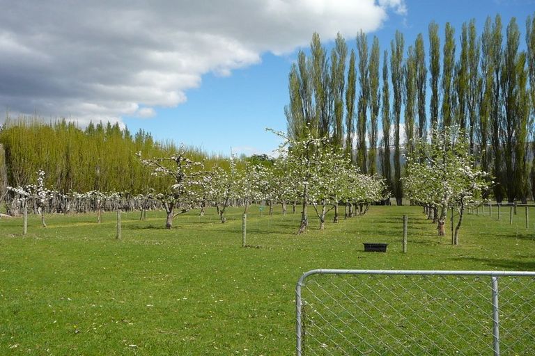 Photo of property in 16 Young Lane, Clyde, Alexandra, 9391