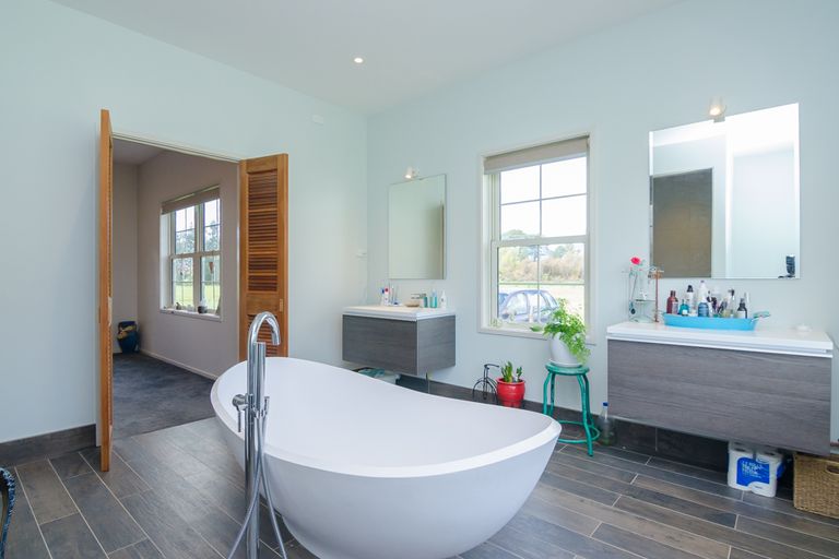 Photo of property in 104c Mannings Road, Carrington, Carterton, 5791