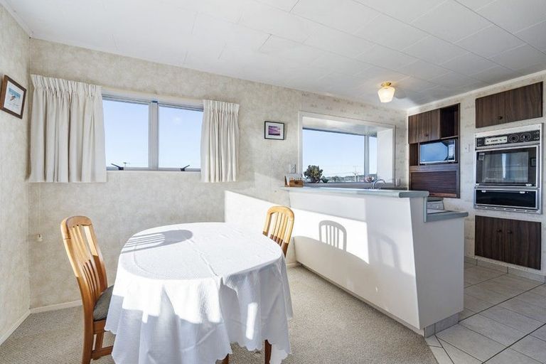 Photo of property in 3/12 Beach Street, Fitzroy, New Plymouth, 4312