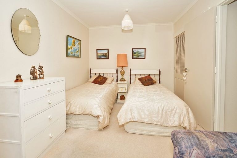 Photo of property in 69 Grosvenor Gardens, Flagstaff, Hamilton, 3210