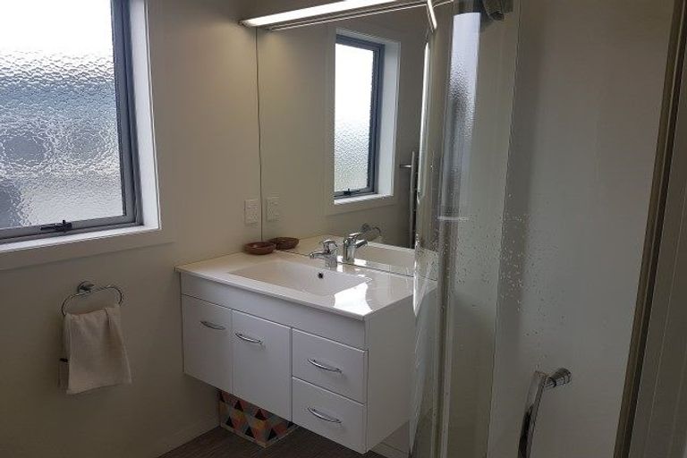 Photo of property in 9 Kahurangi Heights, Aotea, Porirua, 5024