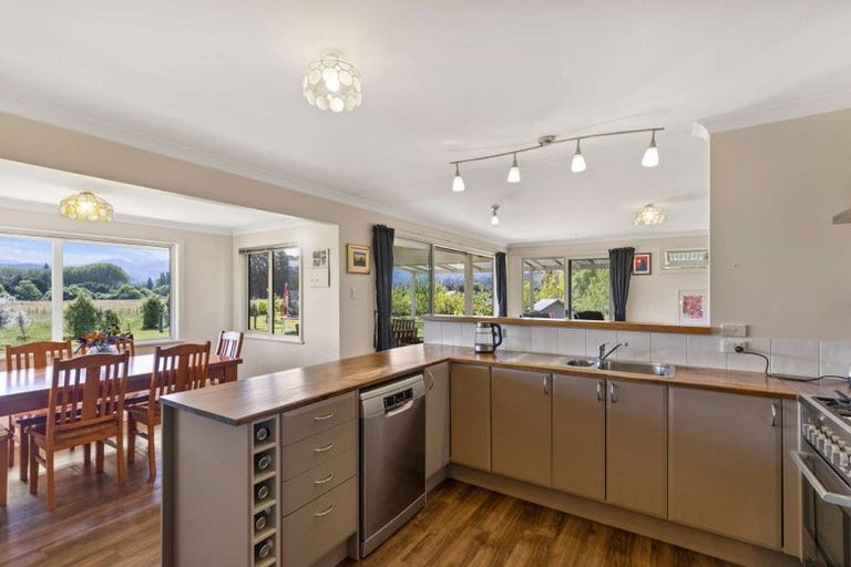 Photo of property in 82 Thorn Road, Dovedale, Wakefield, 7096