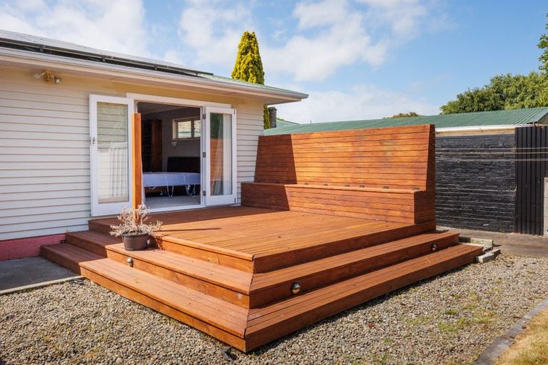 Photo of property in 14 Parkland Crescent, Terrace End, Palmerston North, 4410