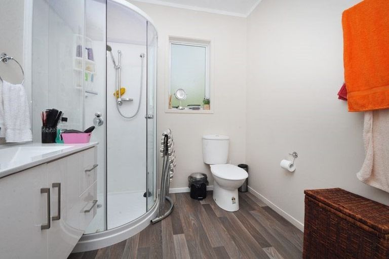 Photo of property in 875 East Coast Road, Kaiaua, Pokeno, 2473