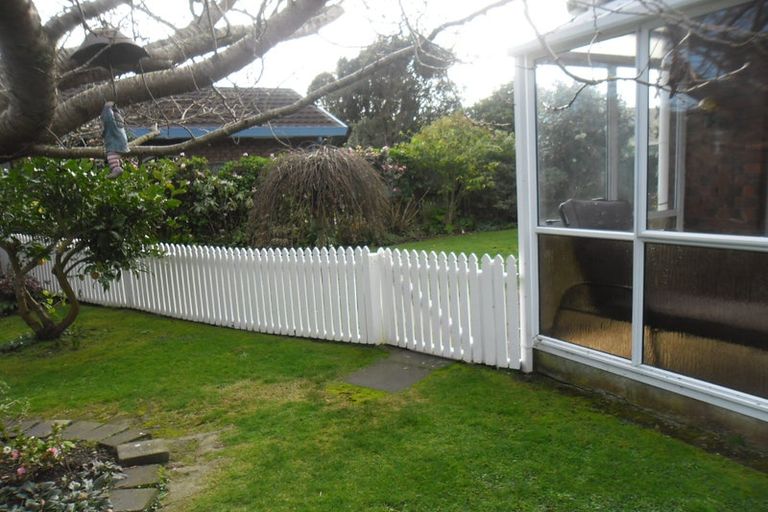 Photo of property in 347b Te Moana Road, Waikanae, 5036
