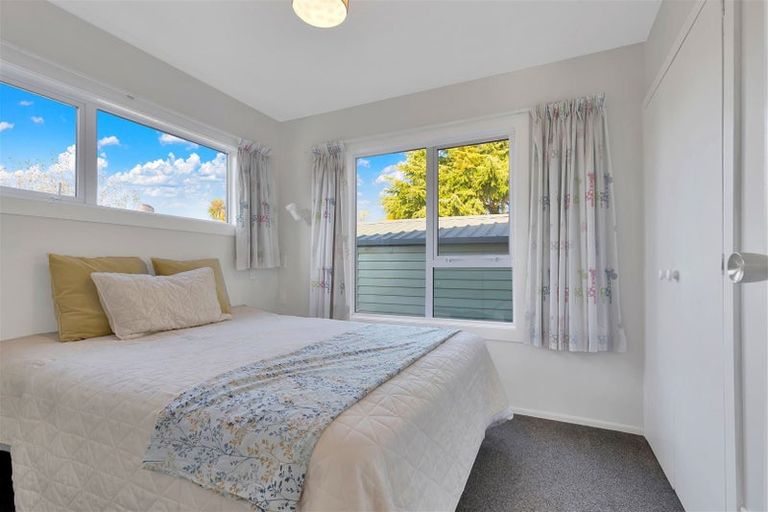 Photo of property in 15 Harewood Road, Oxford, 7430