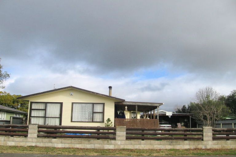 Photo of property in 57 Folkestone Drive, Flaxmere, Hastings, 4120