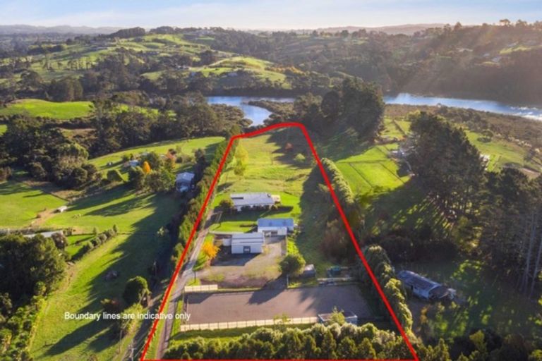 Photo of property in 102 Sanders Road, Paremoremo, Albany, 0793