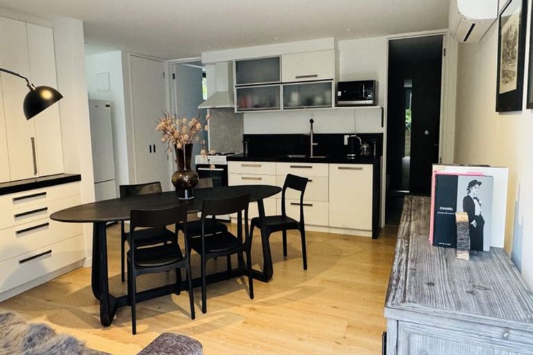 Photo of property in 1/324 Beach Road, Campbells Bay, Auckland, 0630