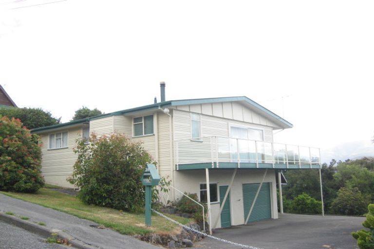 Photo of property in 28 Watson Street, Akaroa, 7520