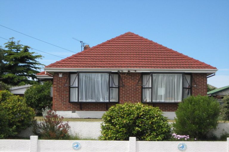 Photo of property in 47 Cuffs Road, Wainoni, Christchurch, 8061