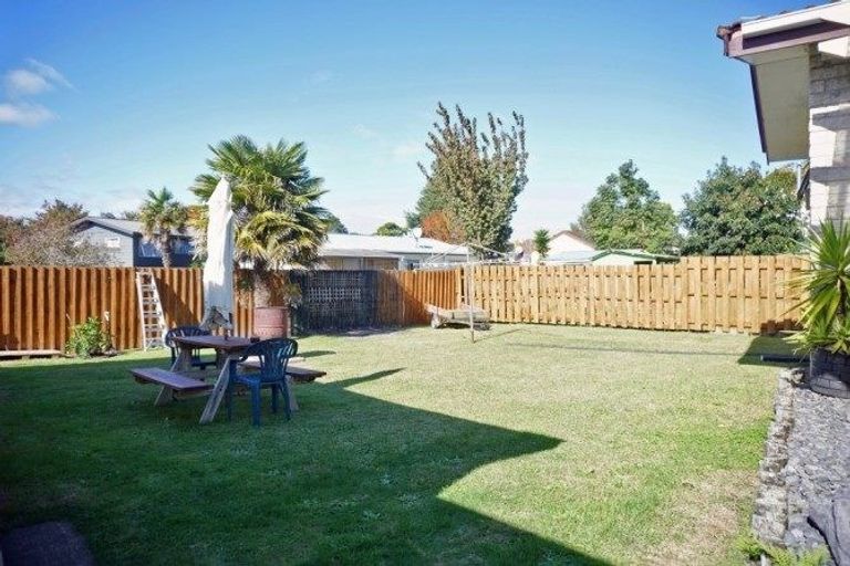 Photo of property in 40 Dunlop Road, Te Puke, 3119