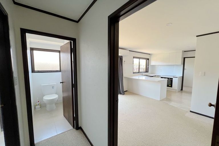 Photo of property in 1/64 Sunderlands Road, Half Moon Bay, Auckland, 2012